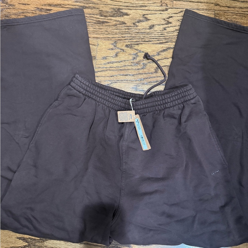 SKIMS Chocolate Brown Wide Leg Sweatpants